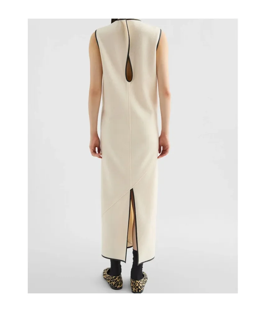 Contrasting-Trim Maxi Dress