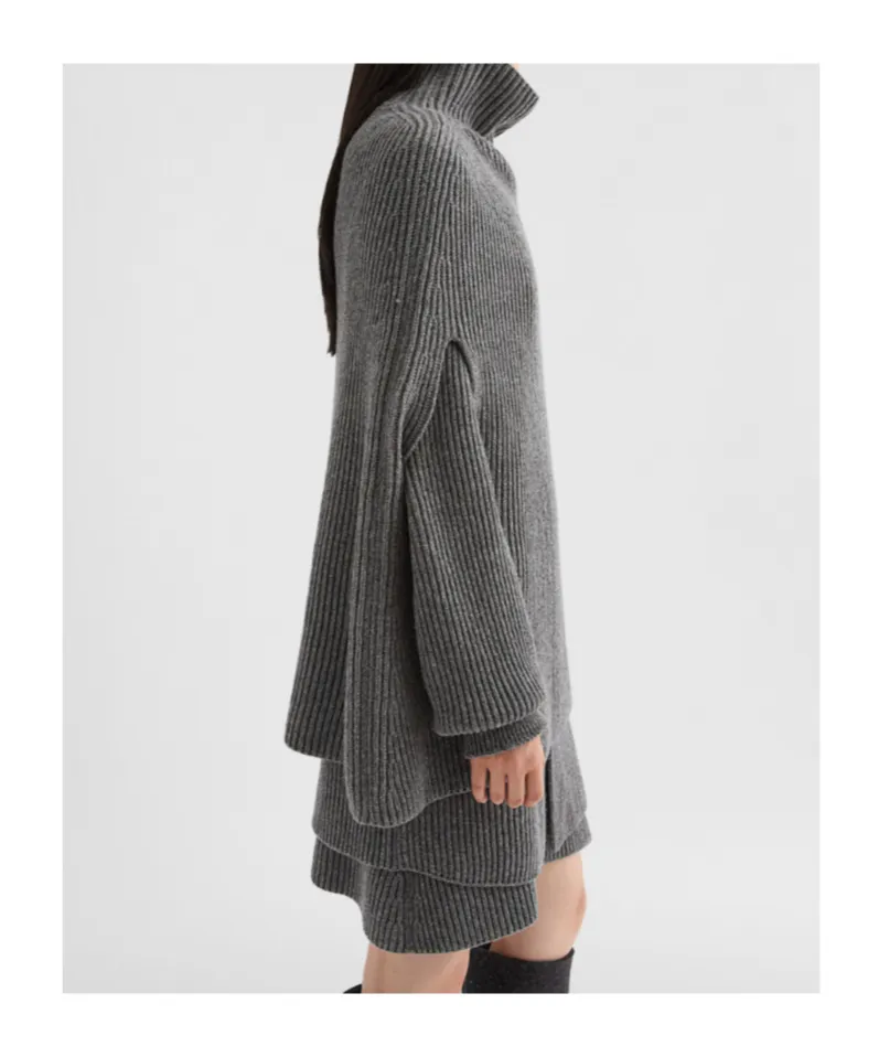 Midweight High-Neck Cape