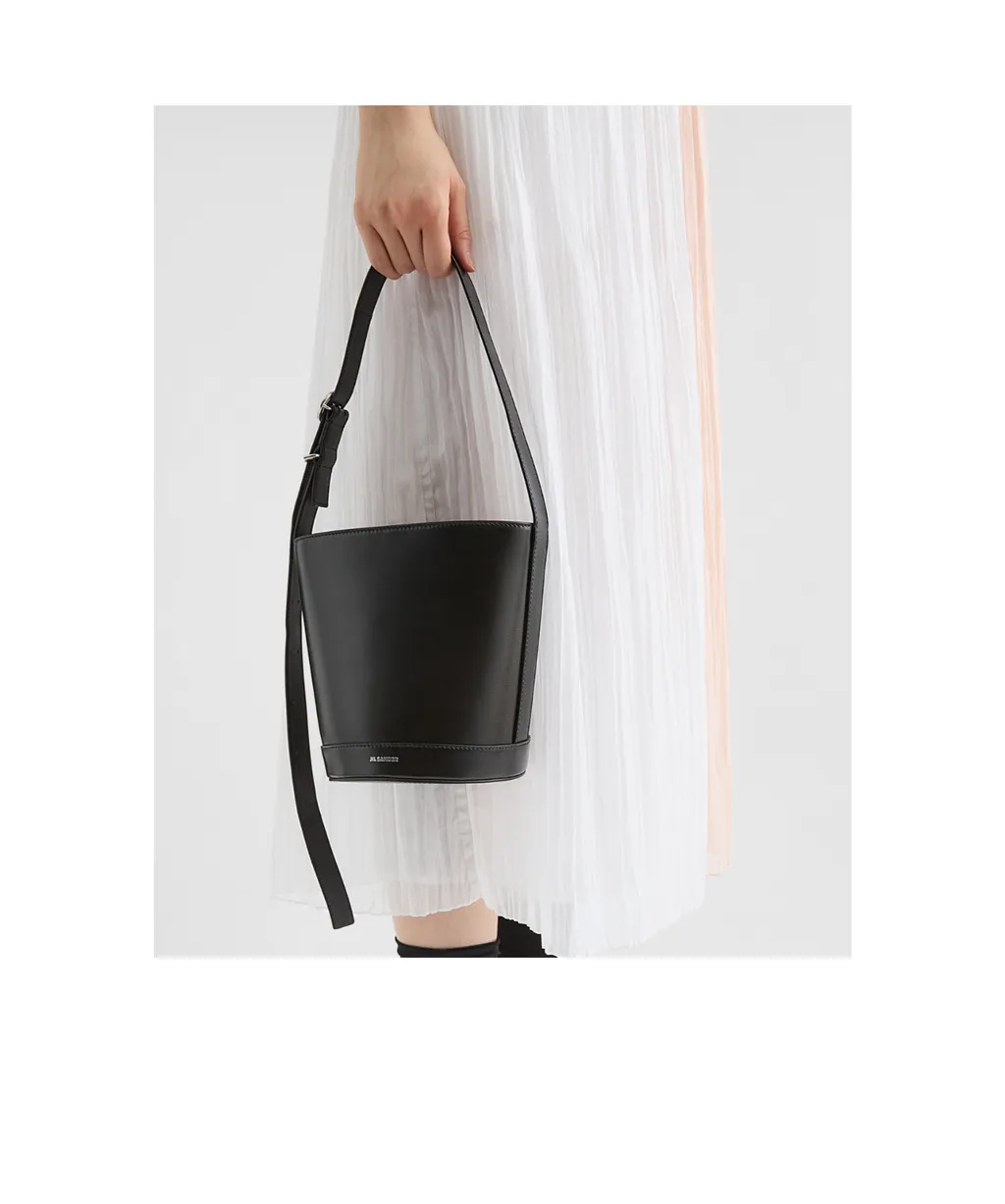 Cannolo Bucket Bag