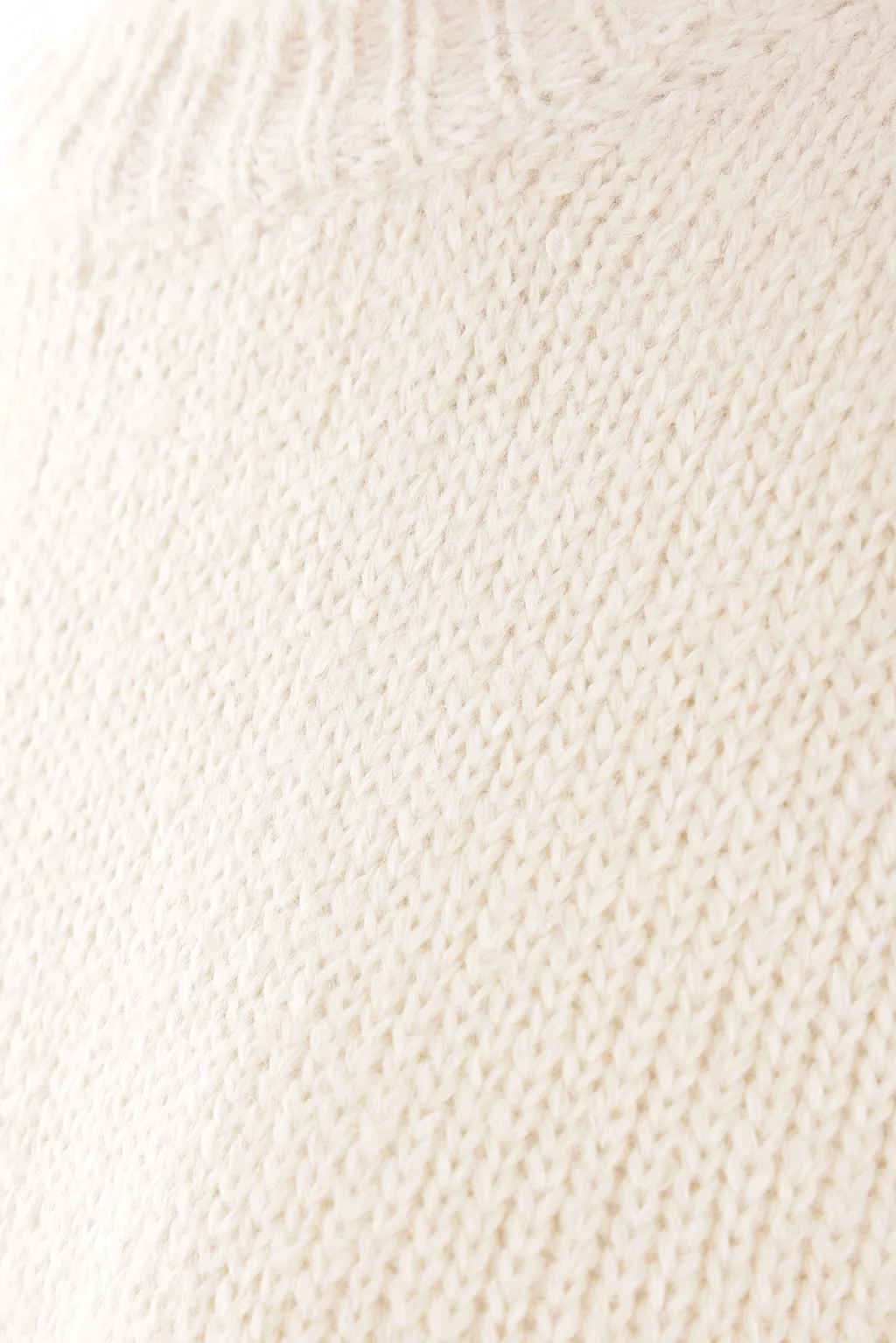 Long-Sleeved Knitted Jumper