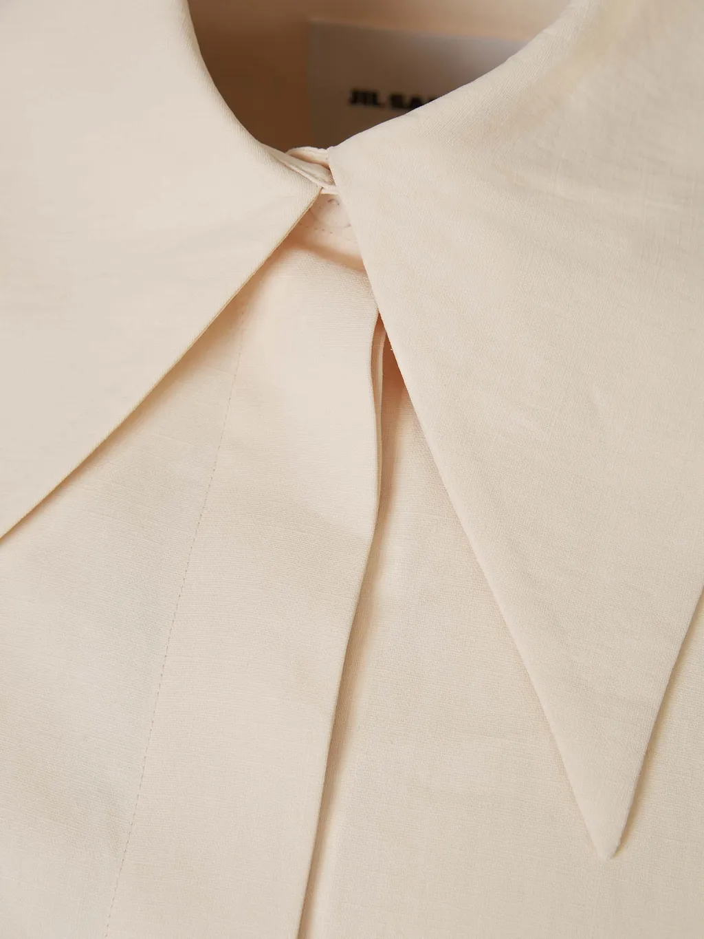 Pointed Collar Long-Sleeved Shirt