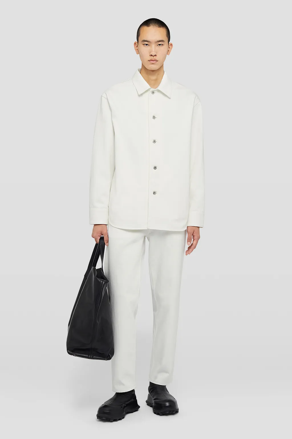Button Detailed Straight Leg Jeans