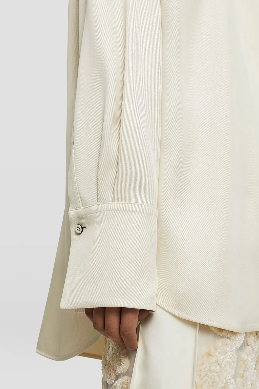 Loose Fit Concealed Fastened Shirt