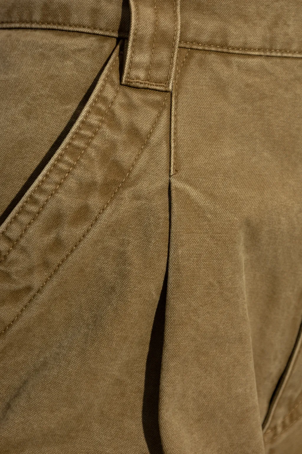 Belt-Loop Jeans