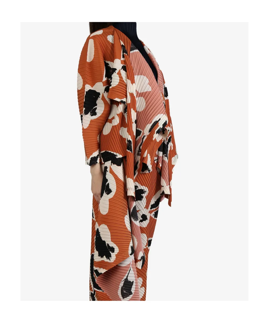 Vigor Pleats Coat
