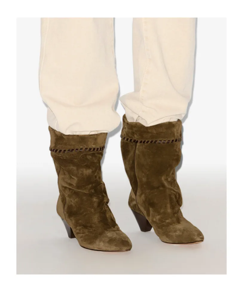 Dalby Tassel Detailed Boots