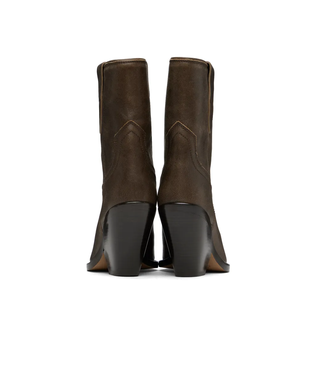 Pointed Short Boots