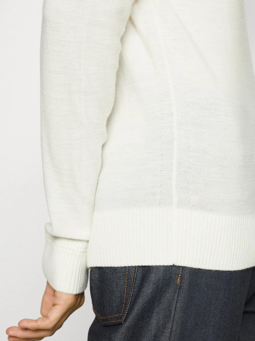 Classic Crew Neck Knitwear