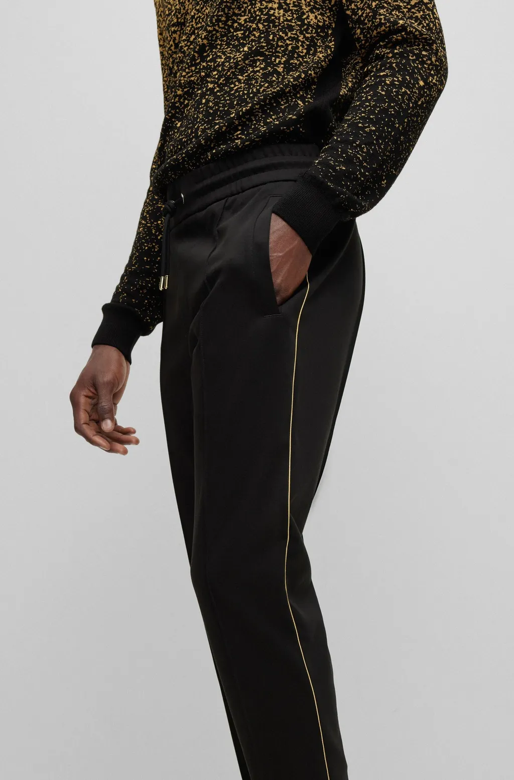 Rolling-Edged Sweatpants