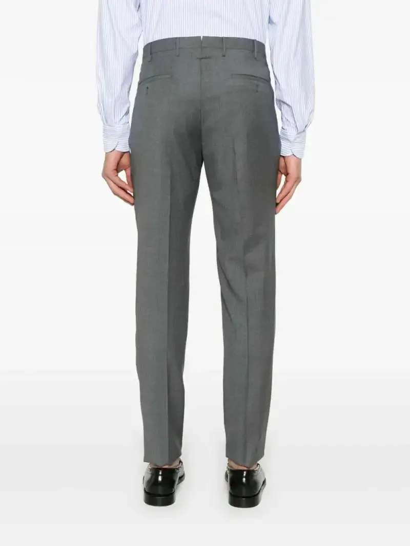 54 Chinos