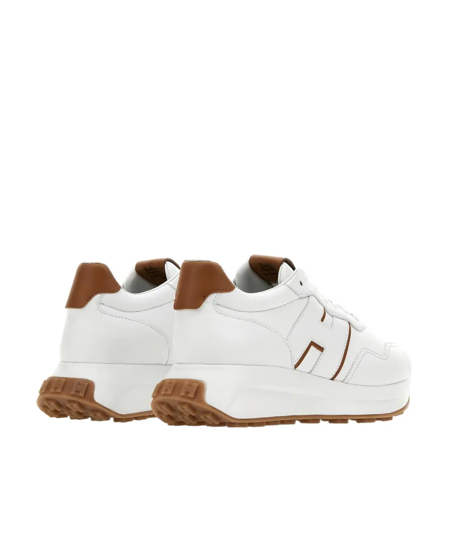 H641 Lace-Up Sneakers
