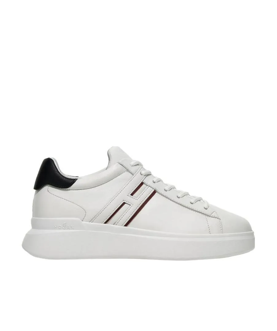 H580 Low-Top Sneakers