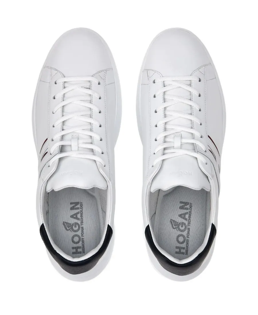H580 Low-Top Sneakers