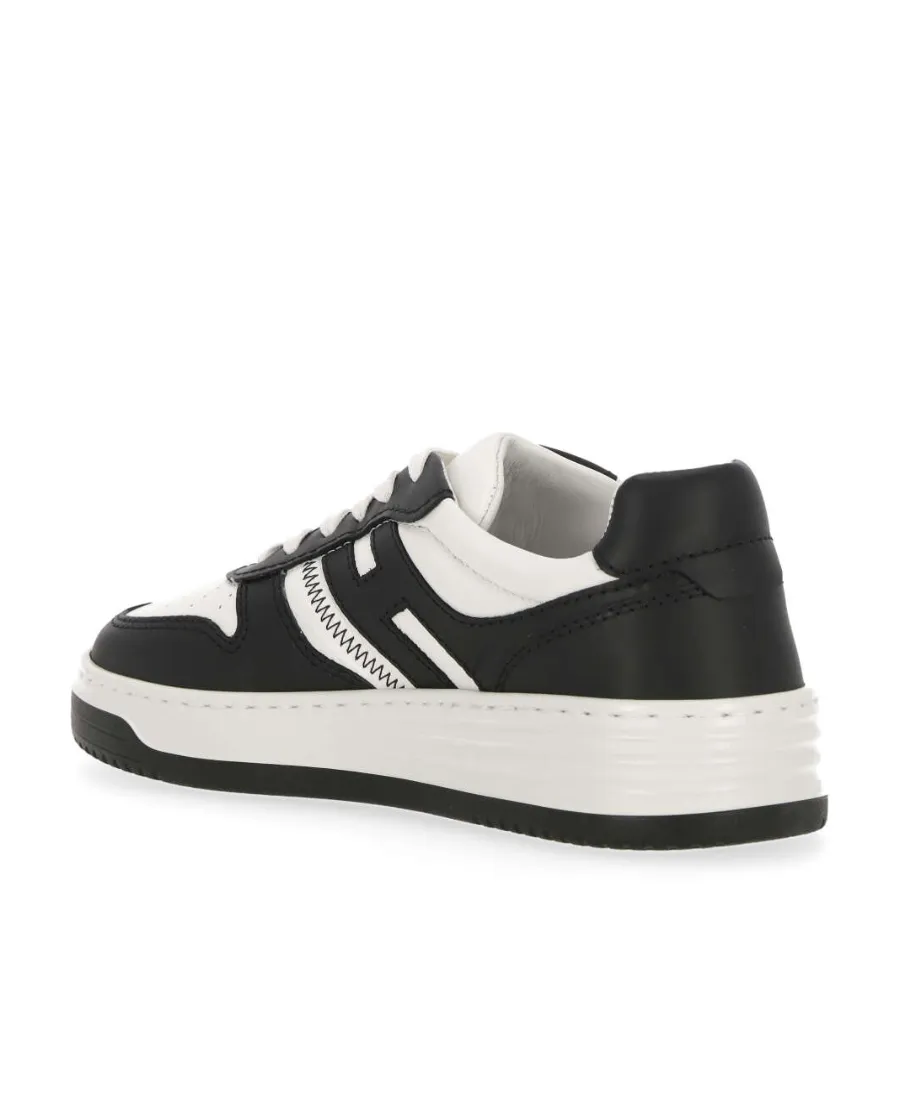 H630 Low-Top Sneakers