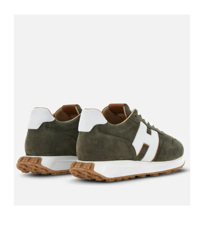 Low-Top Sneakers