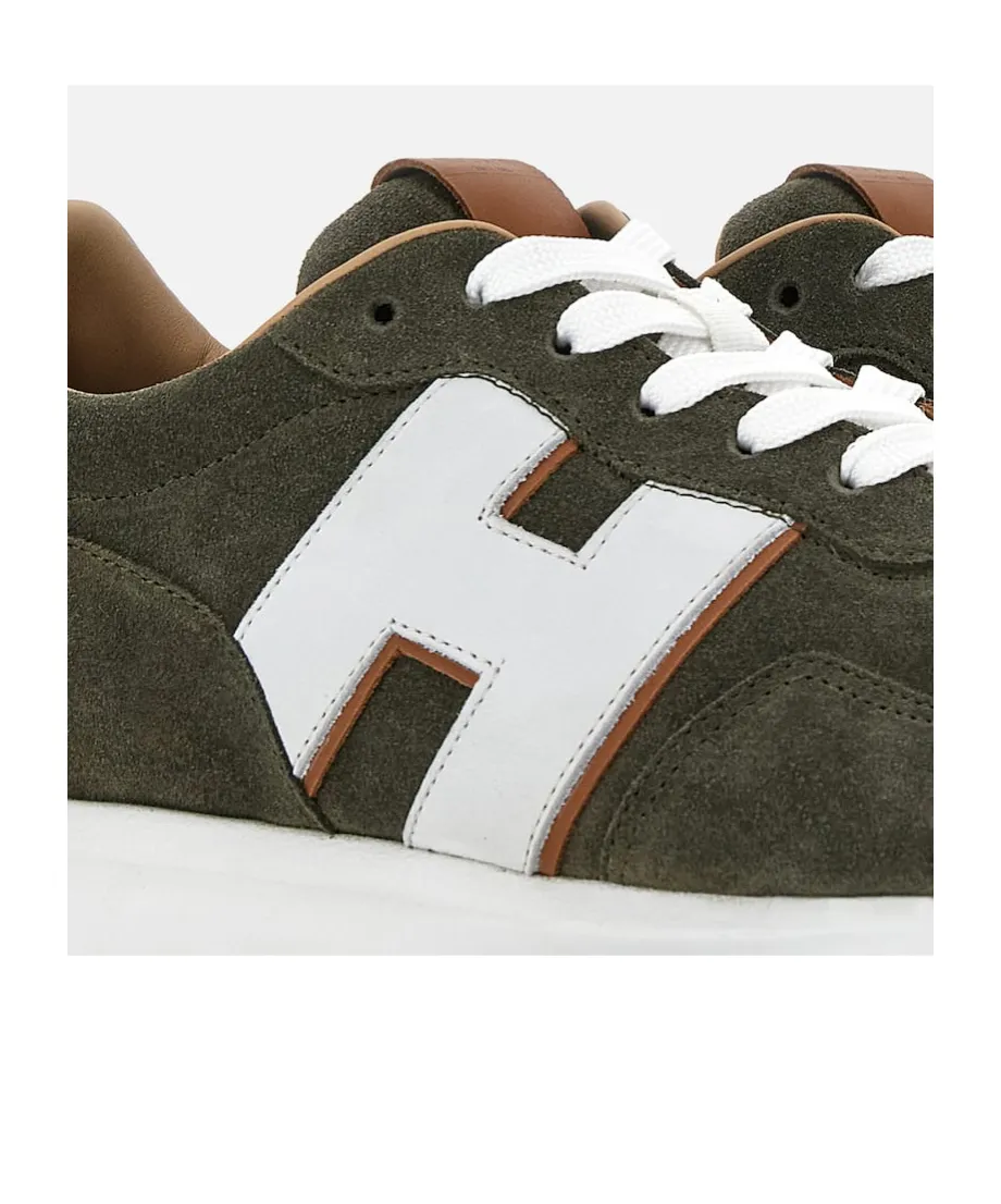 Low-Top Sneakers