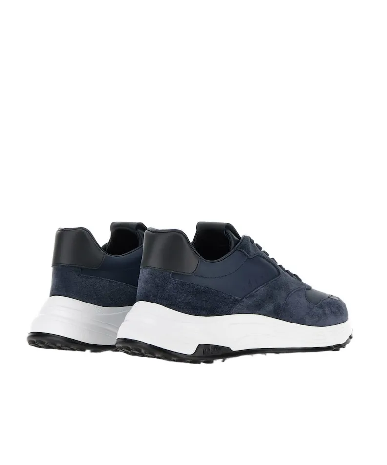 Hyperlight Lace-Up Sneakers