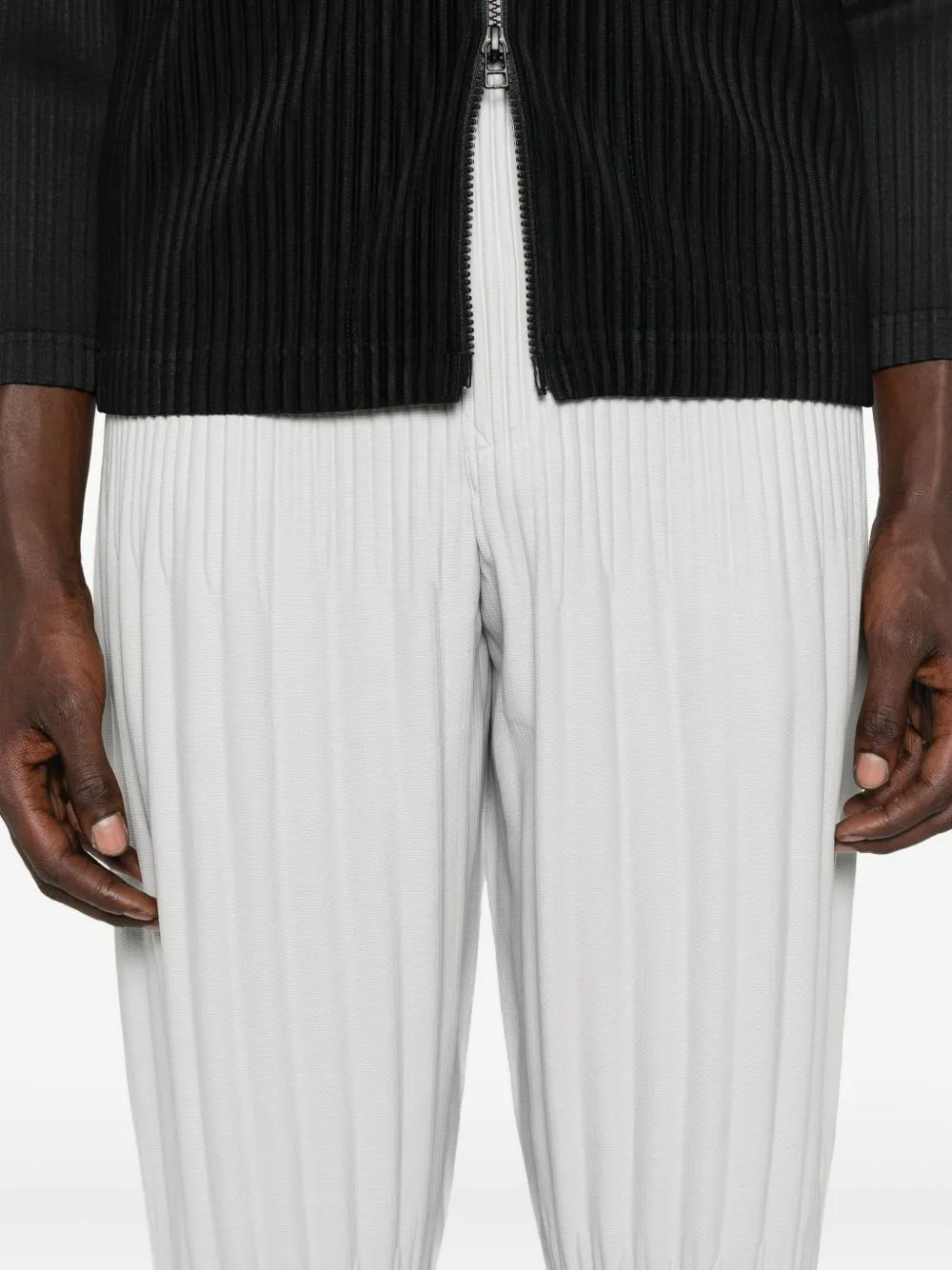 Plissé Pull-On Trousers