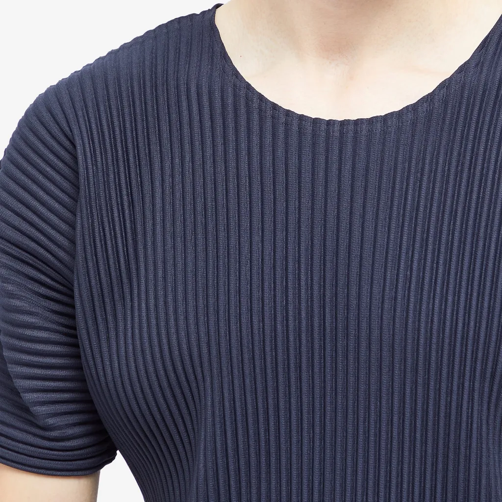 Mc May Drop Shoulder Pleated T-Shirt