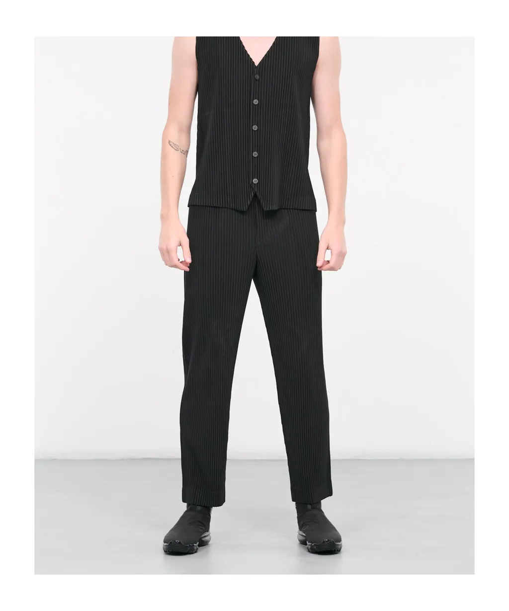 Basic Mid-Rise Tapered Trousers