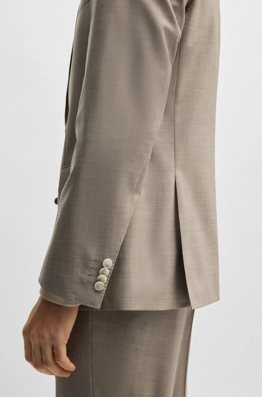 Long-Sleeved Suit