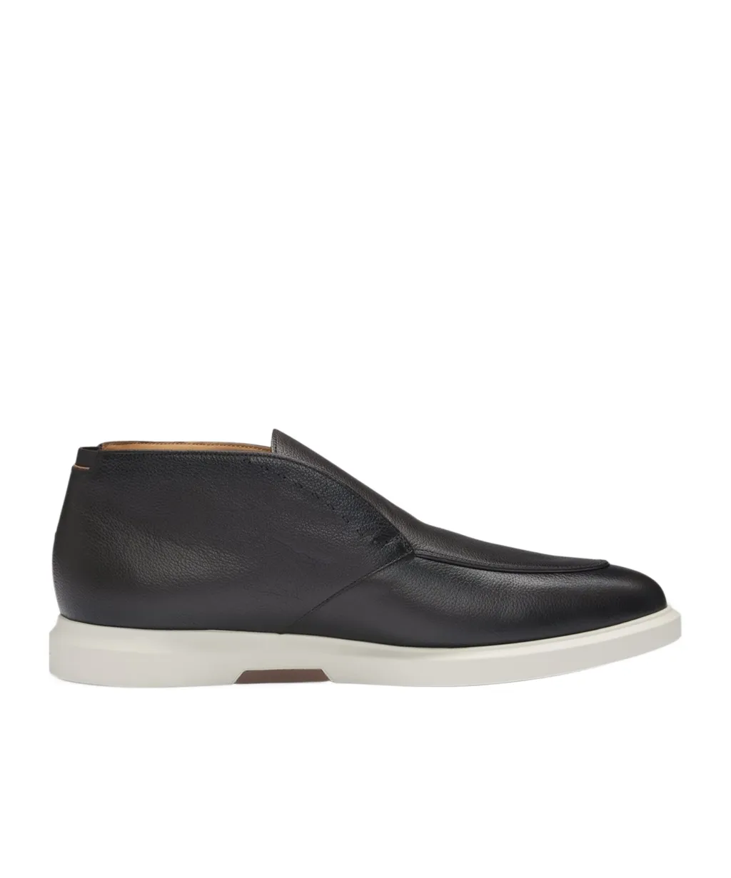 Round Toe Boots