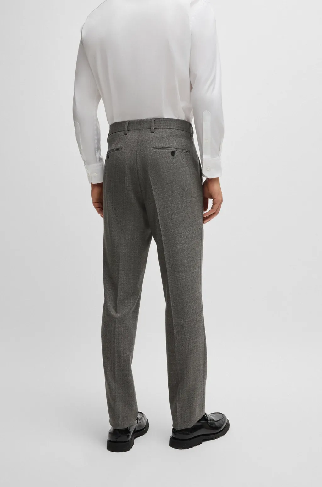 Long-Sleeved Suit
