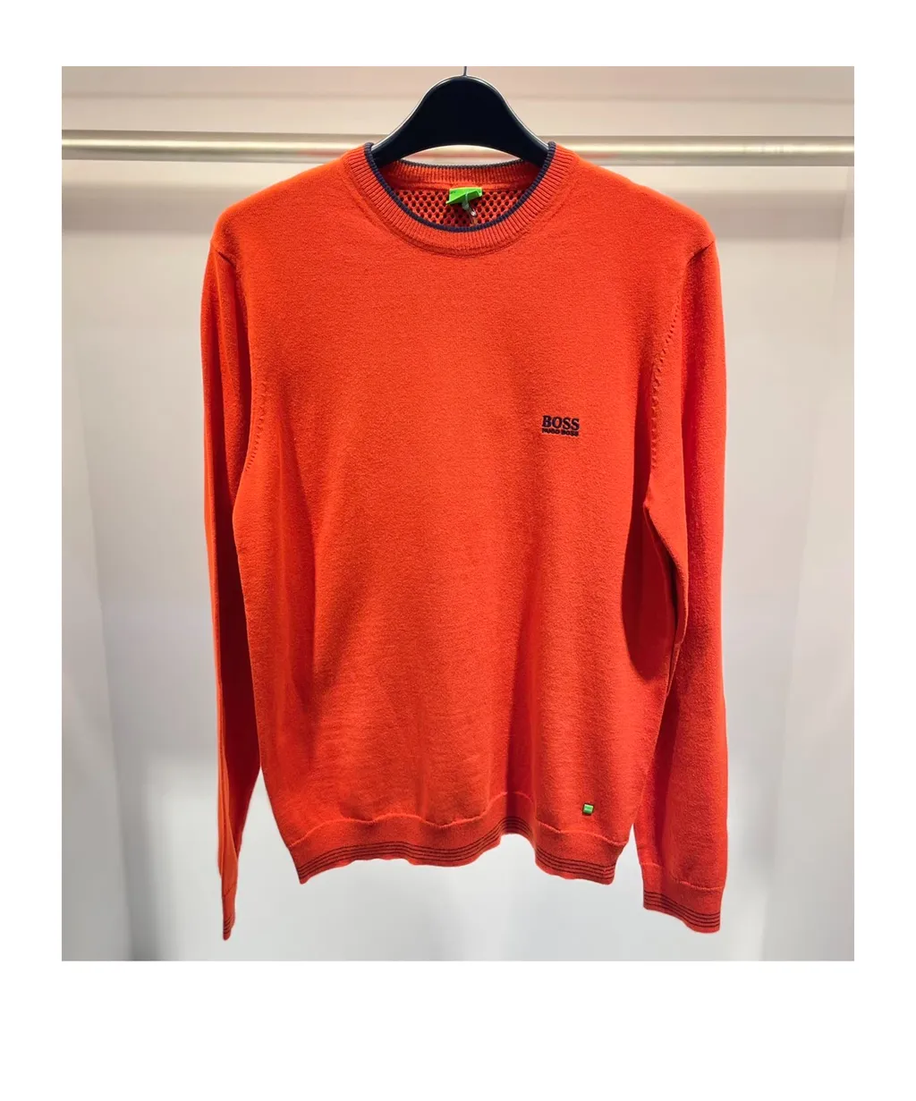 Round-Collar Long-Sleeved Sweater