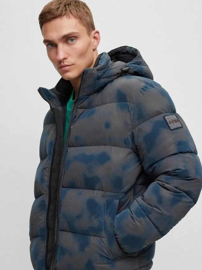 Long-Sleeved Hooded Jacket