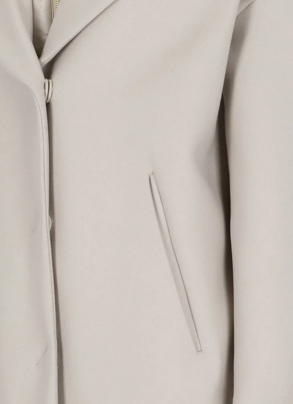 Padded-Collar Single-Breasted Long Sleeved Coat