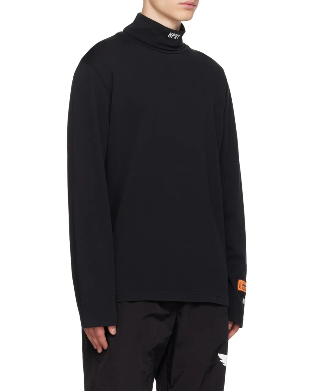 Logo Embroidered Long-Sleeved T-Shirt