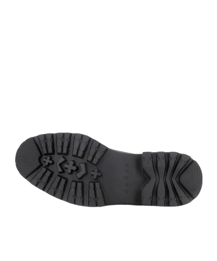 H673 Round-Toe Loafers