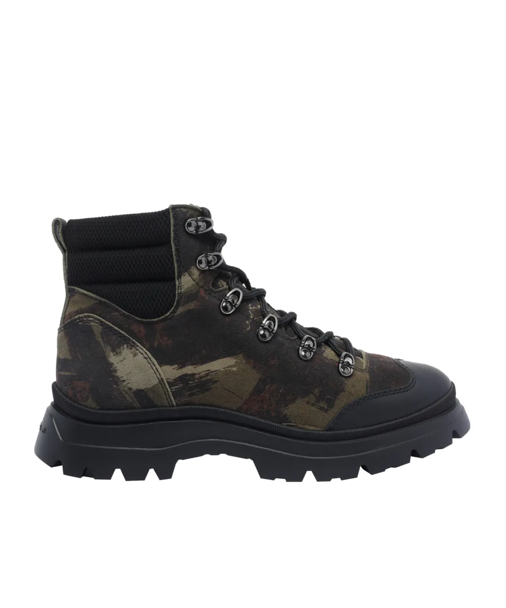 Camouflage Lace-Up Boots
