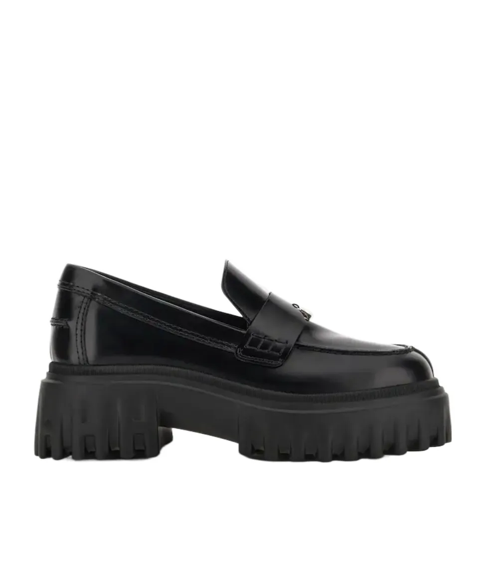 H700 Loafers