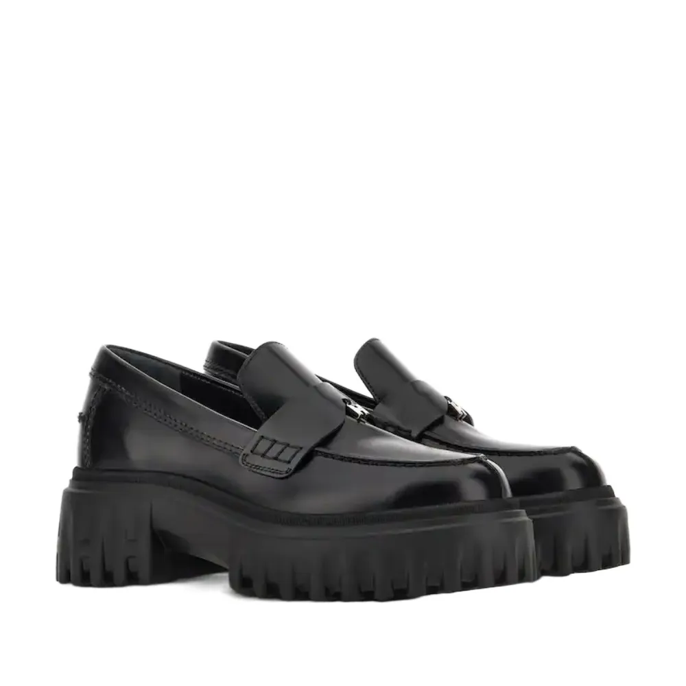H700 Loafers