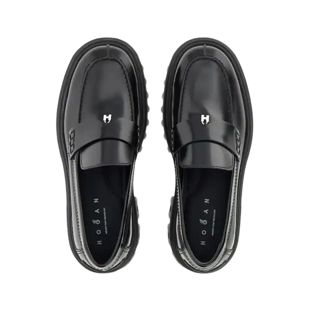 H700 Loafers
