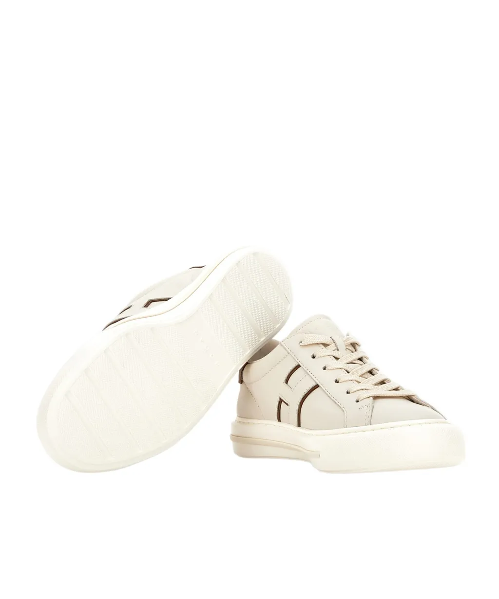 H Stripe Low-Top Sneakers