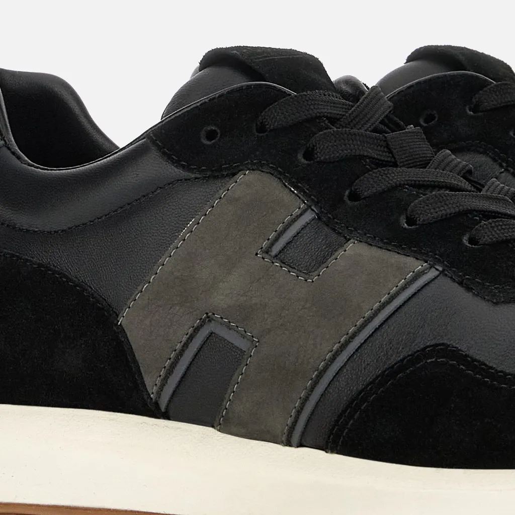 H601 Sneakers