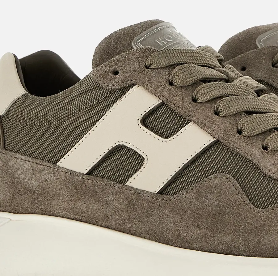 Interactive³ Sneakers