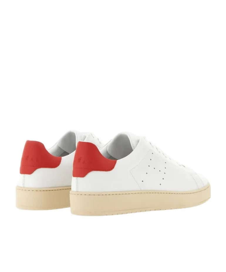 H672 Sneakers