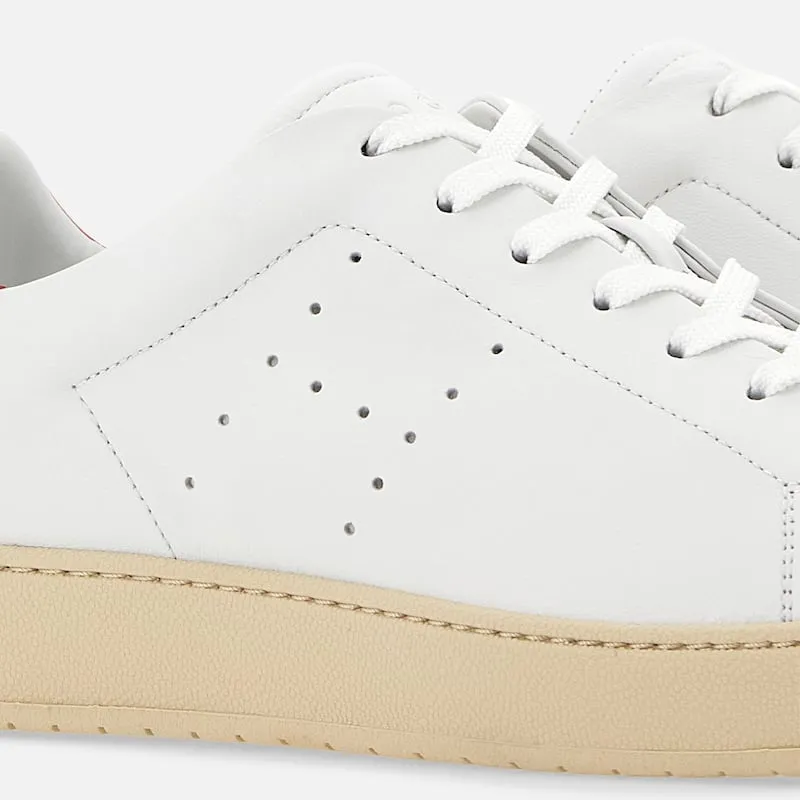 H672 Sneakers