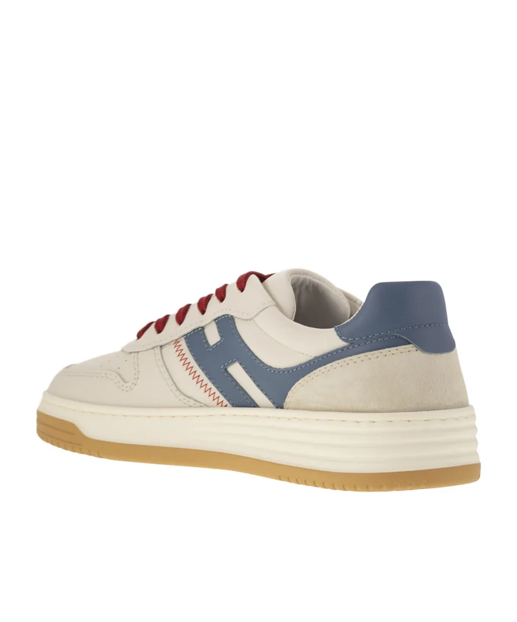 H630 Low-Top Sneakers