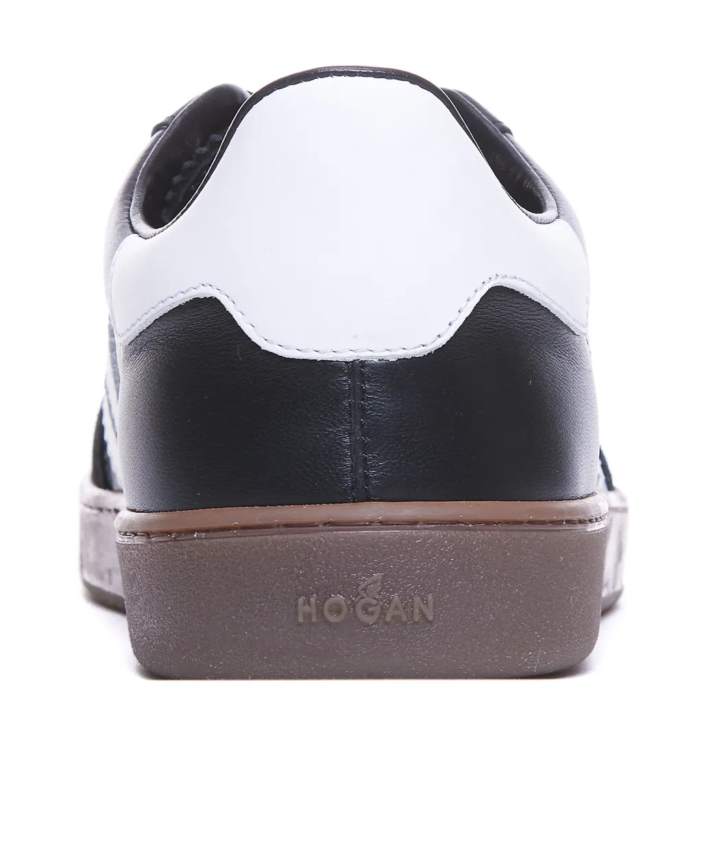 Cool H647 Low-Top Sneakers