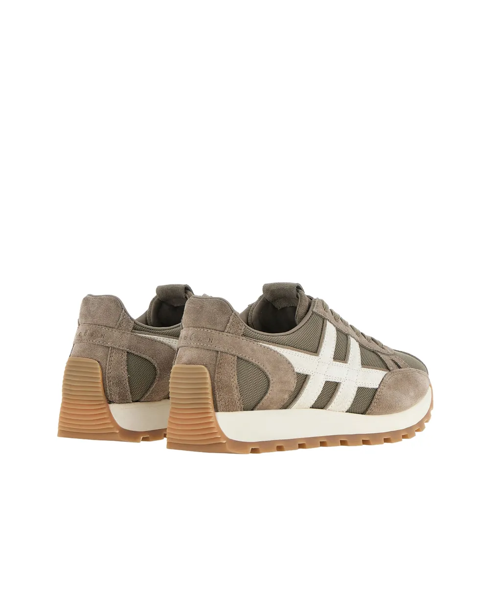 H671 Side Logo Patch Sneakers