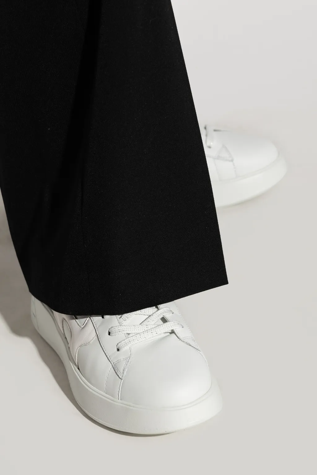 Lace-Up Low-Cut Casual Shoes