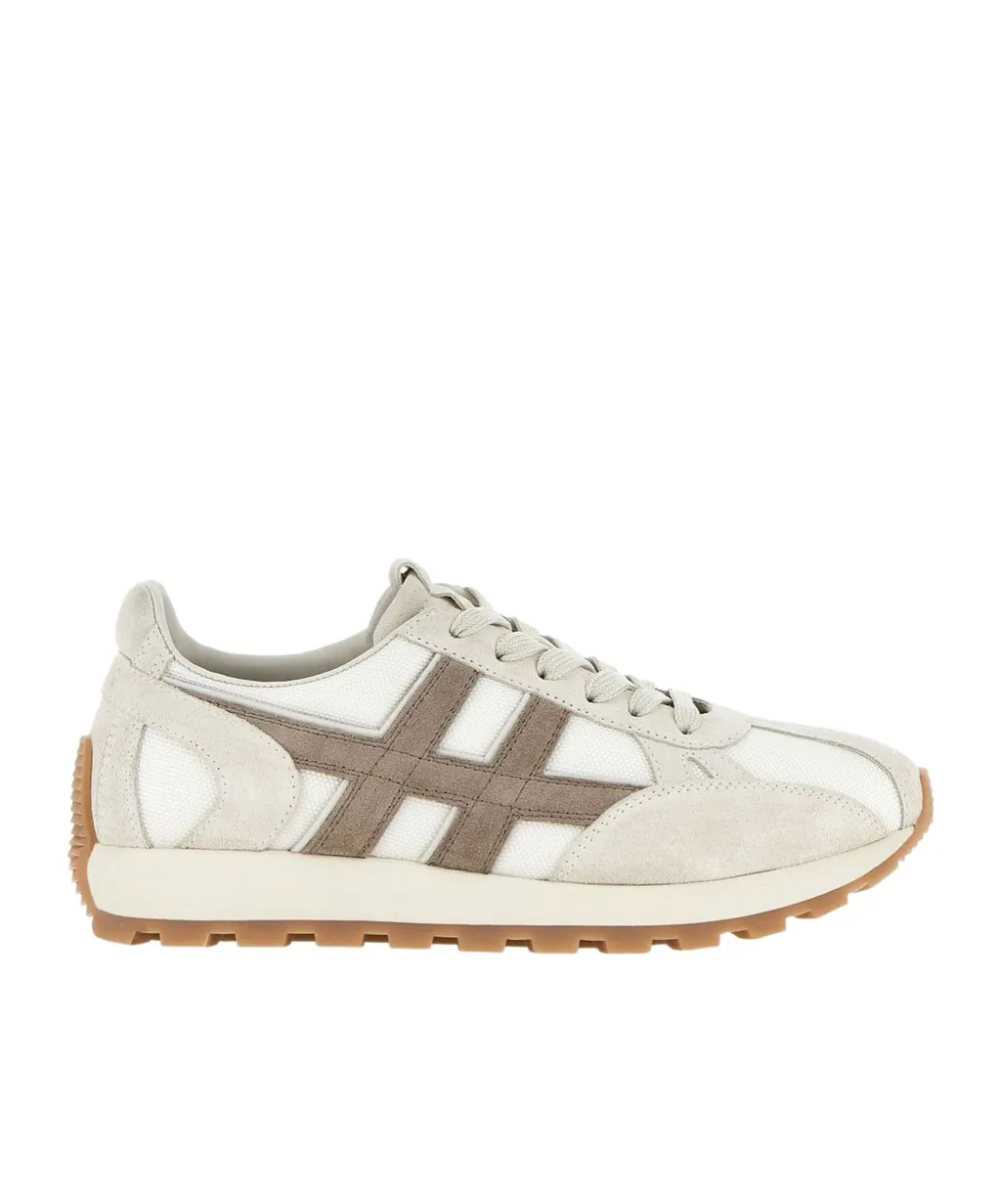 H671 Side Logo Patch Sneakers