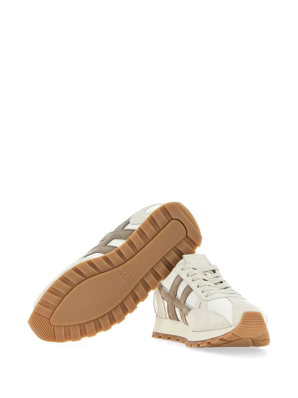 H671 Side Logo Patch Sneakers