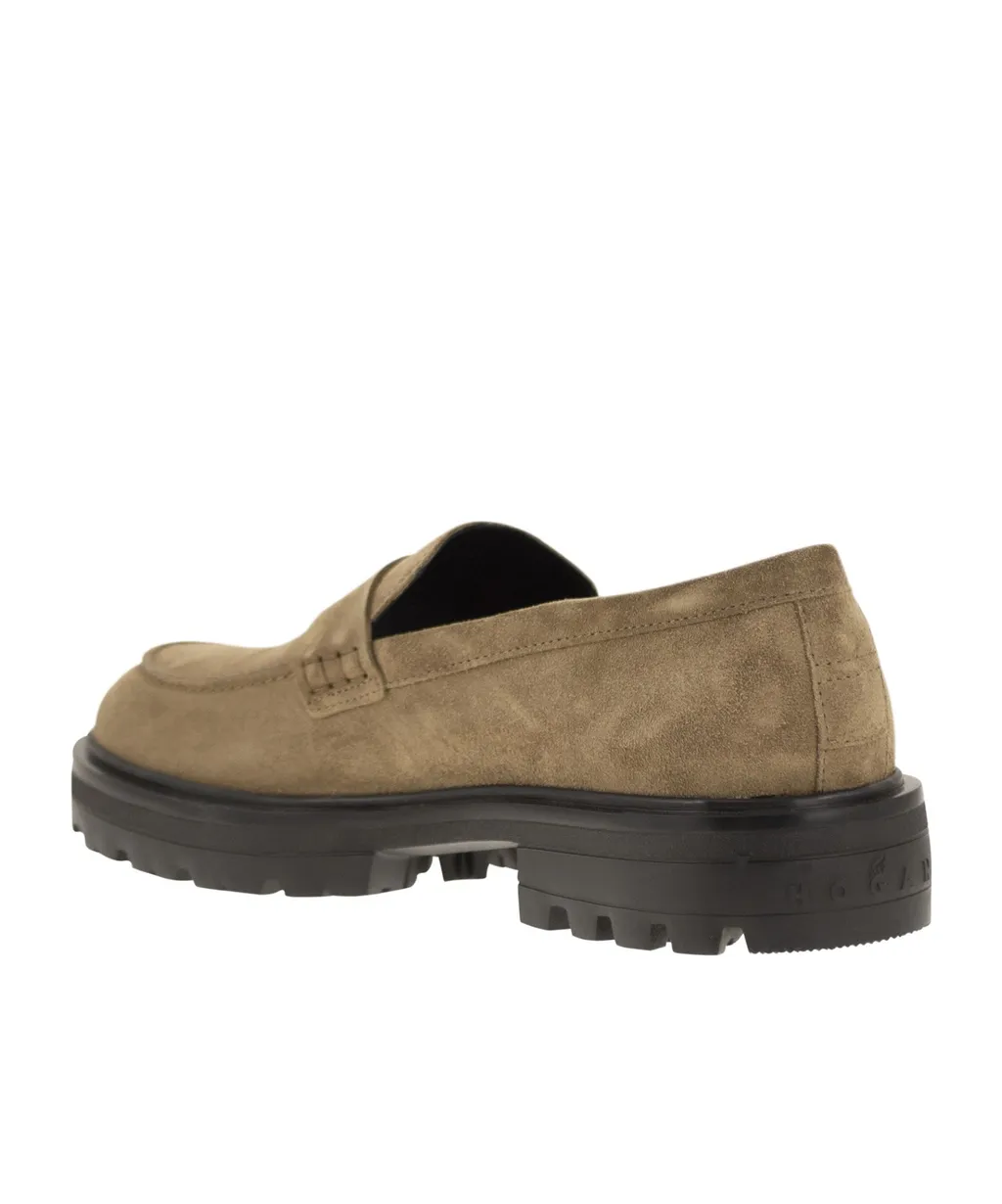 H673 Slip-On Loafers