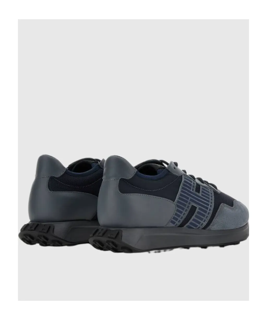 H601 Low-Top Sneakers