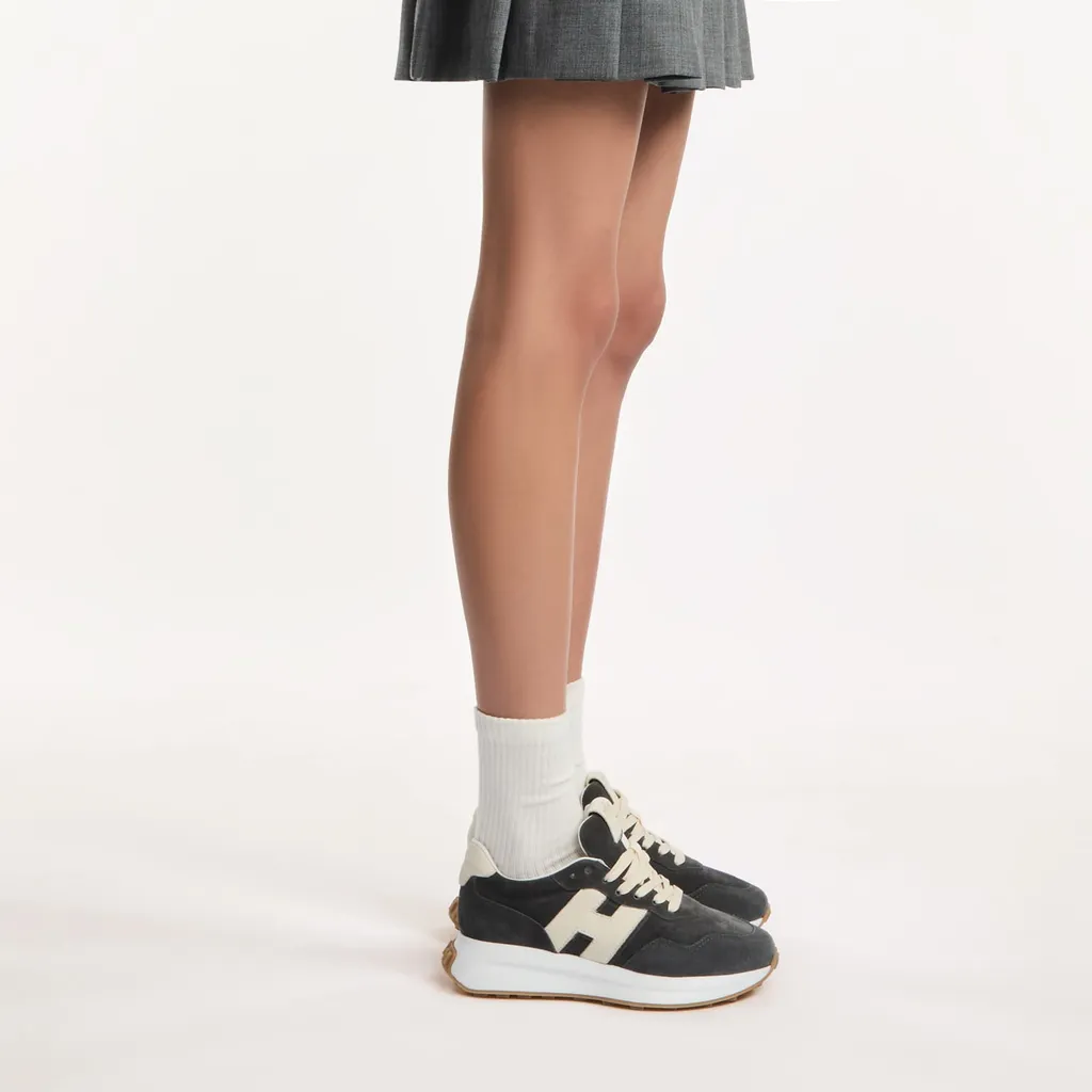 Hogan H641 Lace-Up Sneakers